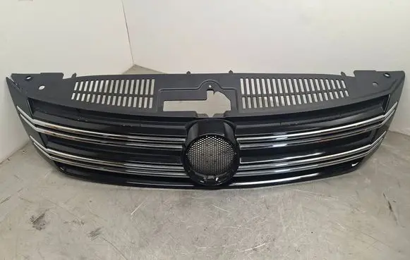 Volkswagen Tiguan Front grill