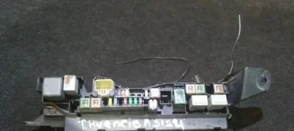 Toyota Avensis T250 Fuse box set