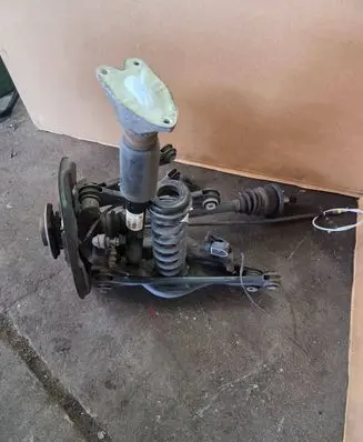 BMW 3 F30 F35 F31 Rear wheel hub spindle/knuckle 6792523 6876756 7622853