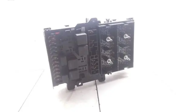 Chrysler Voyager Fuse module P04707996AF 4707506B