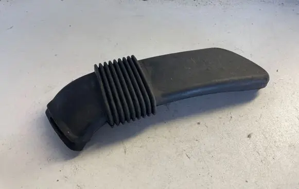 Renault Megane III Air intake duct part 244930002R T06009A154