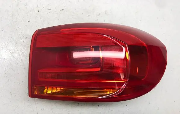 Volkswagen Tiguan Rear/tail lights 5N0945096Q 178945 2SD01073802