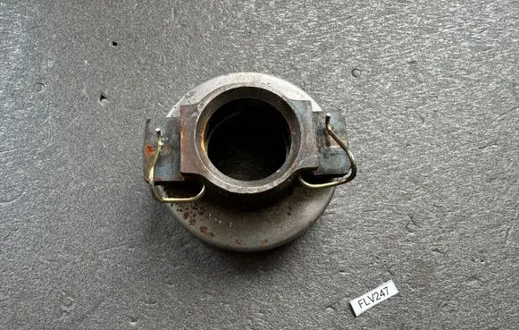 Nissan Patrol Y61 clutch release bearing 30501VB000 3051401T01 3050269F10