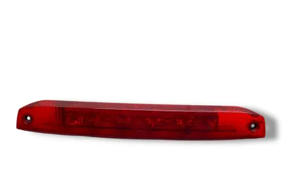 Third/center stoplight