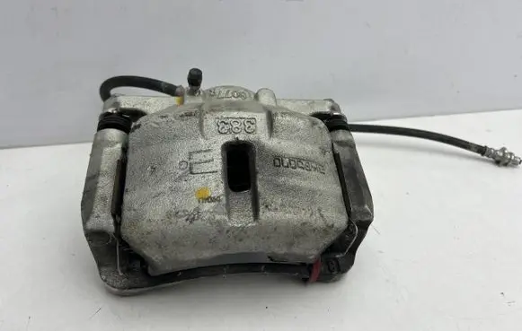 Nissan X-Trail T32 Front brake caliper T32ZACISKSUL1