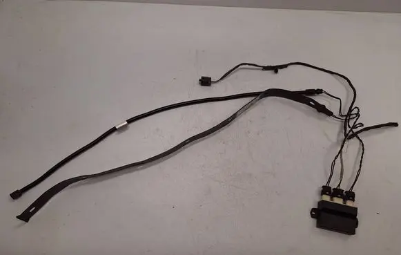 BMW 3 F30 F35 F31 Trunk lid opening control unit 61357422700 61357391042 61357391043