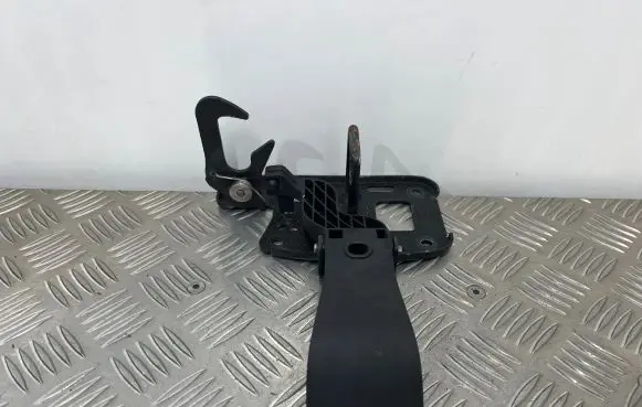 Audi Q5 SQ5 Engine bonnet/hood lock/latch loop/hook 8R0823480A