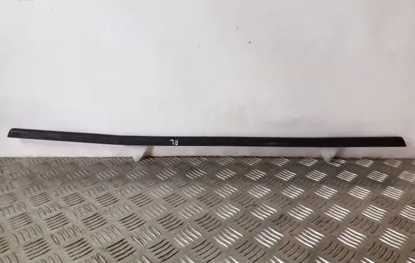 Audi A3 S3 A3 Sportback 8P Rear door glass trim molding