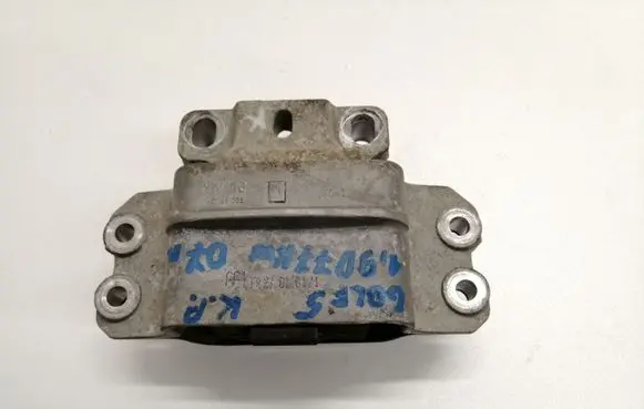 Volkswagen Golf V Engine mount bracket 1K019955