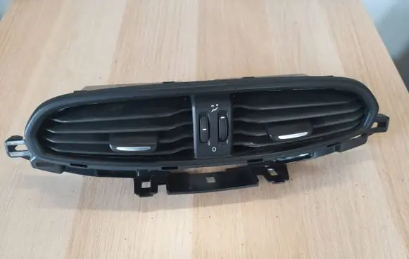 Fiat Tipo Dash center air vent grill 07356016100