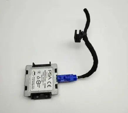 Opel Mokka B Aerial antenna amplifier 9840652280
