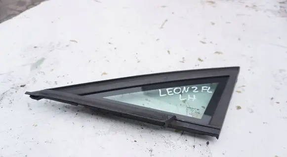 Seat Leon (1P) Sliding door window/glass BOTNIK