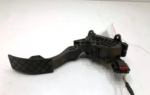 Skoda Fabia Mk3 (NJ) Accelerator throttle pedal 6C1723503D