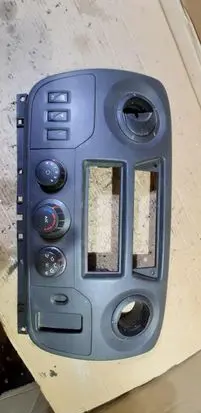 Renault Master III Climate control unit 682600025R