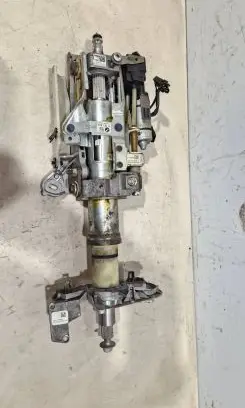 BMW 5 E60 E61 Steering wheel axle set 6781519