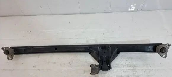 Volvo XC90 Engine mounting bracket 8666205 8666204