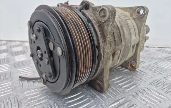 Mercedes-Benz Sprinter W907 W910 Air conditioning (A/C) compressor (pump) 03935853 21240393585320657