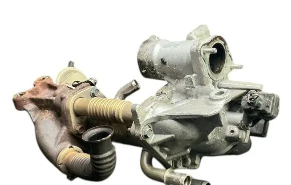 Dacia Logan II EGR valve cooler 147356133A H8200836385 8200846454F