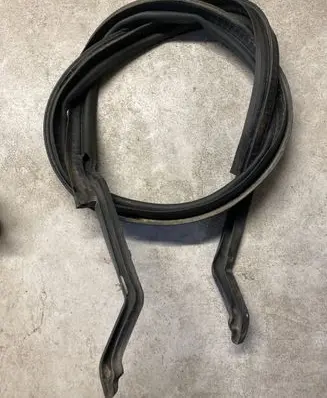 Saab 9-5 Engine compartment rubber 