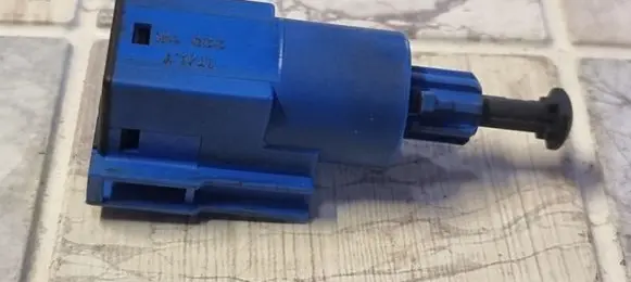 Clutch pedal sensor