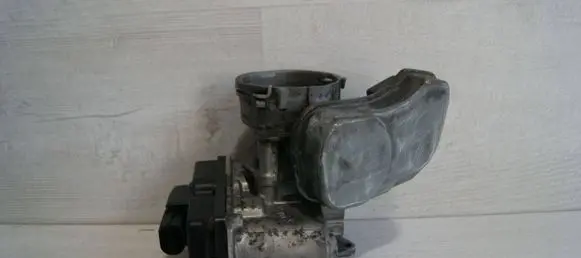 Dodge Journey EGR valve DC2DC2 34850352 03L131501K