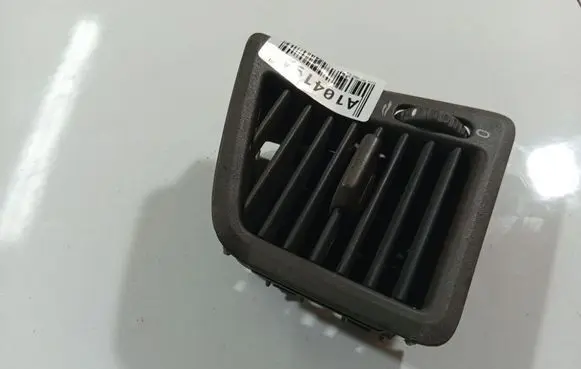 Dash center air vent grill