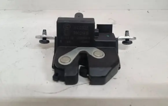 Opel Astra K Tailgate/trunk/boot lock/catch/latch 39021416 A102523 430036418
