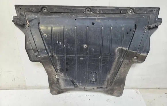 Nissan Qashqai+2 Engine splash shield/under tray