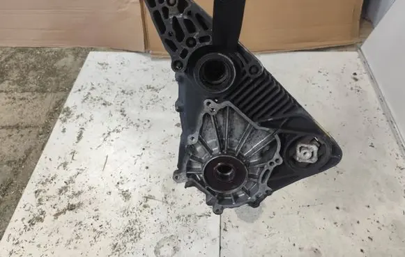 BMW X3 E83 Gearbox transfer box case BMW2710