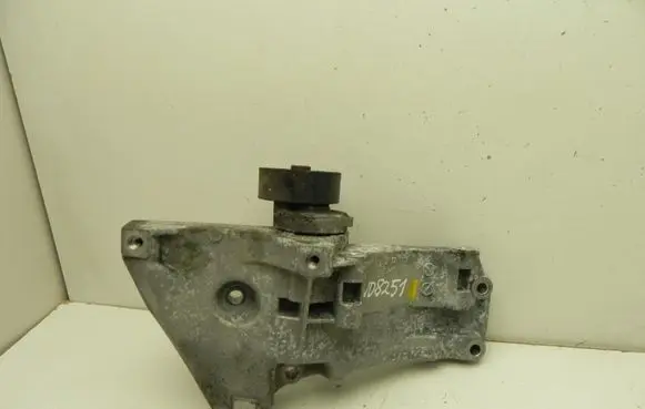 Volkswagen Golf VI Engine mounting bracket 036280885 VD8251