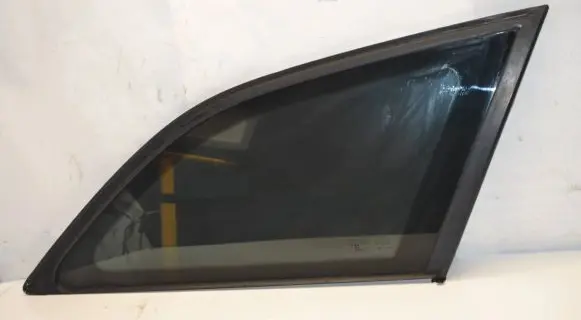 Audi A6 S6 C7 4G Rear side window 43R00082 A011404 DOT90AS2M40A