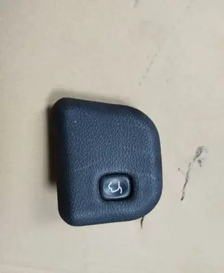 Jeep Grand Cherokee Tailgate opening switch 66592