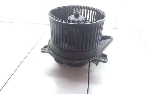 Opel Vivaro Heater fan/blower 