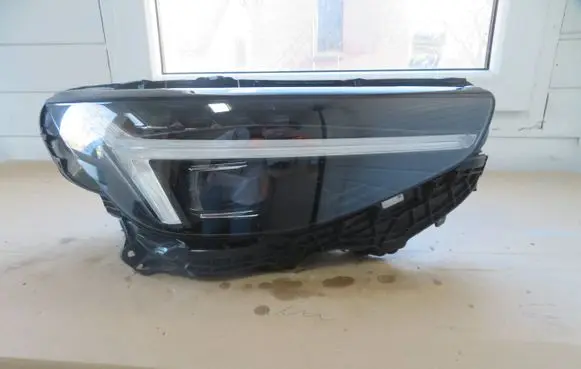 Volvo XC40 Headlight/headlamp 32392325