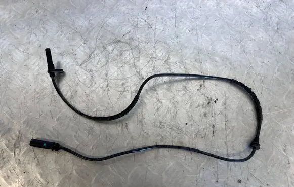 BMW X5M E70 ABS brake wheel speed sensor 6908705
