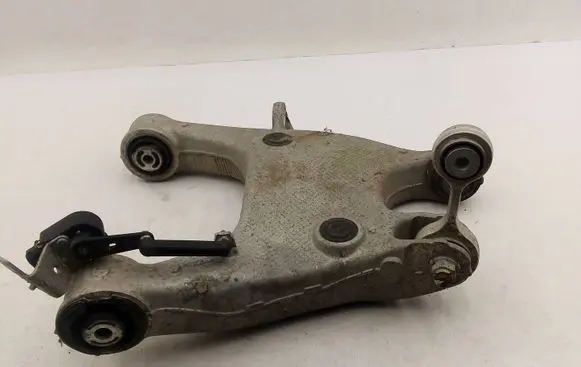 Rear upper control arm/wishbone