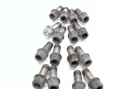 Audi A6 C7 Nuts/bolts 