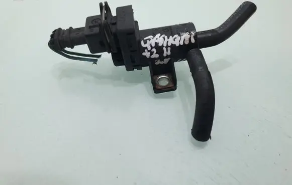 Nissan Qashqai+2 Turbo solenoid valve 8200762162