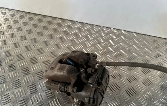 Mercedes-Benz E W213 Rear brake caliper 32358282 32358282C