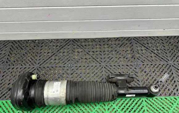 BMW 7 G11 G12 Rear shock absorber/damper 75791595301 13981113 F308617101