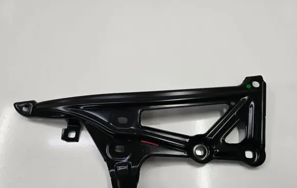 BMW X1 F48 F49 Fender mounting bracket 7329447