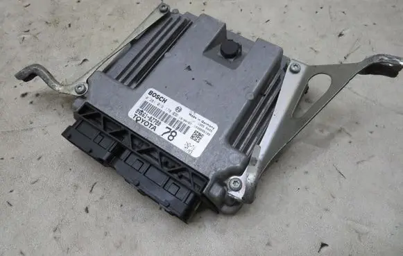 Toyota Auris E180 Engine control unit/module ECU KRIS235789