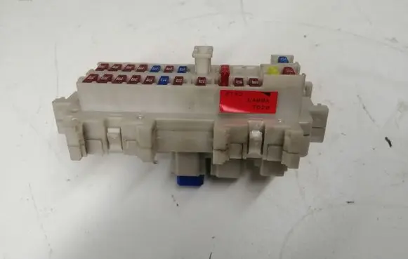 Nissan Navara D40 Fuse module 2192EA00A7D20 EA00A7D20