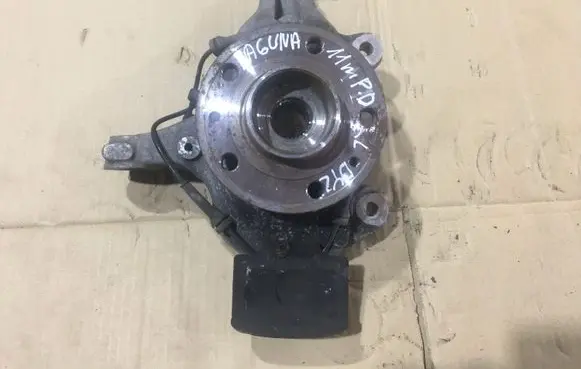 Renault Laguna III Front wheel hub 400140006R