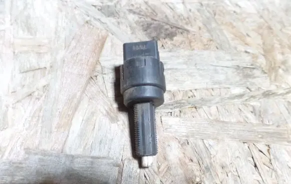 Honda FR-V Brake pedal sensor switch 7511