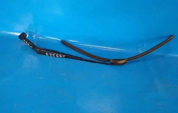 Nissan Sentra B17 Front wiper blade arm 288813SG0A