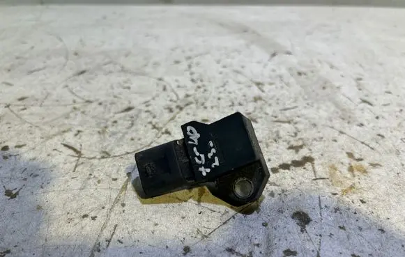 Sensor