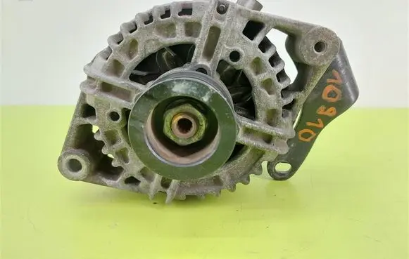 Opel Zafira A Generator/alternator 13147093