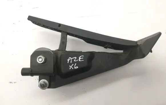 BMW X6 F16 Accelerator throttle pedal 6853175