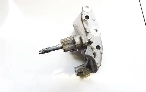 Engine mounting bracket